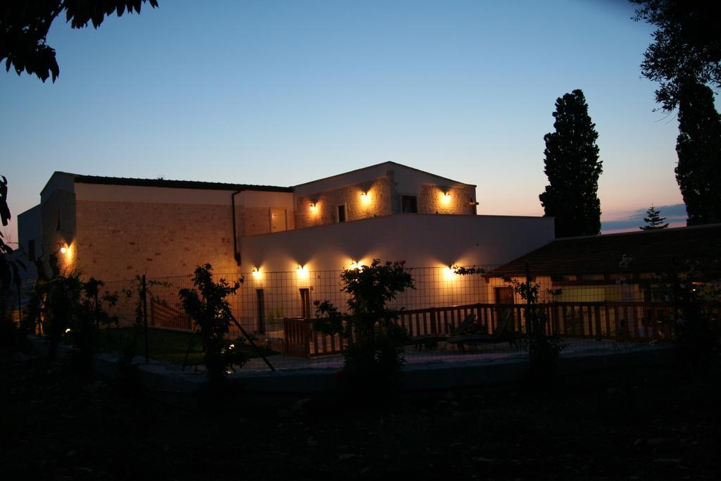 La Dimora Gigante Bed & Breakfast Castellana Grotte Eksteriør bilde